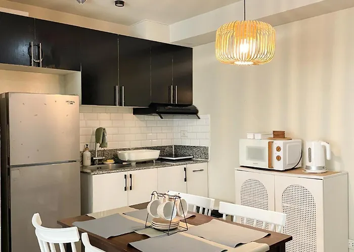 1-bedroom Unit Manhattan Heights Araneta Cuabo With Balcony Aparthotel 4*