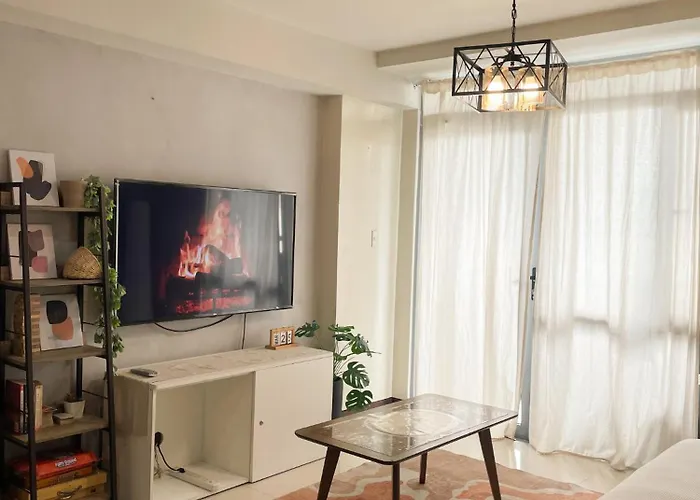 1-bedroom Unit Manhattan Heights Araneta Cuabo With Balcony 4*